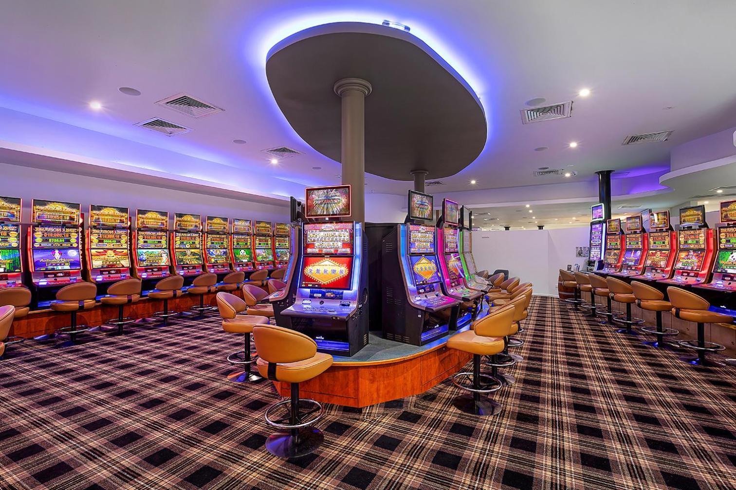 Reef Gateway Hotel Еърли Бийч Екстериор снимка